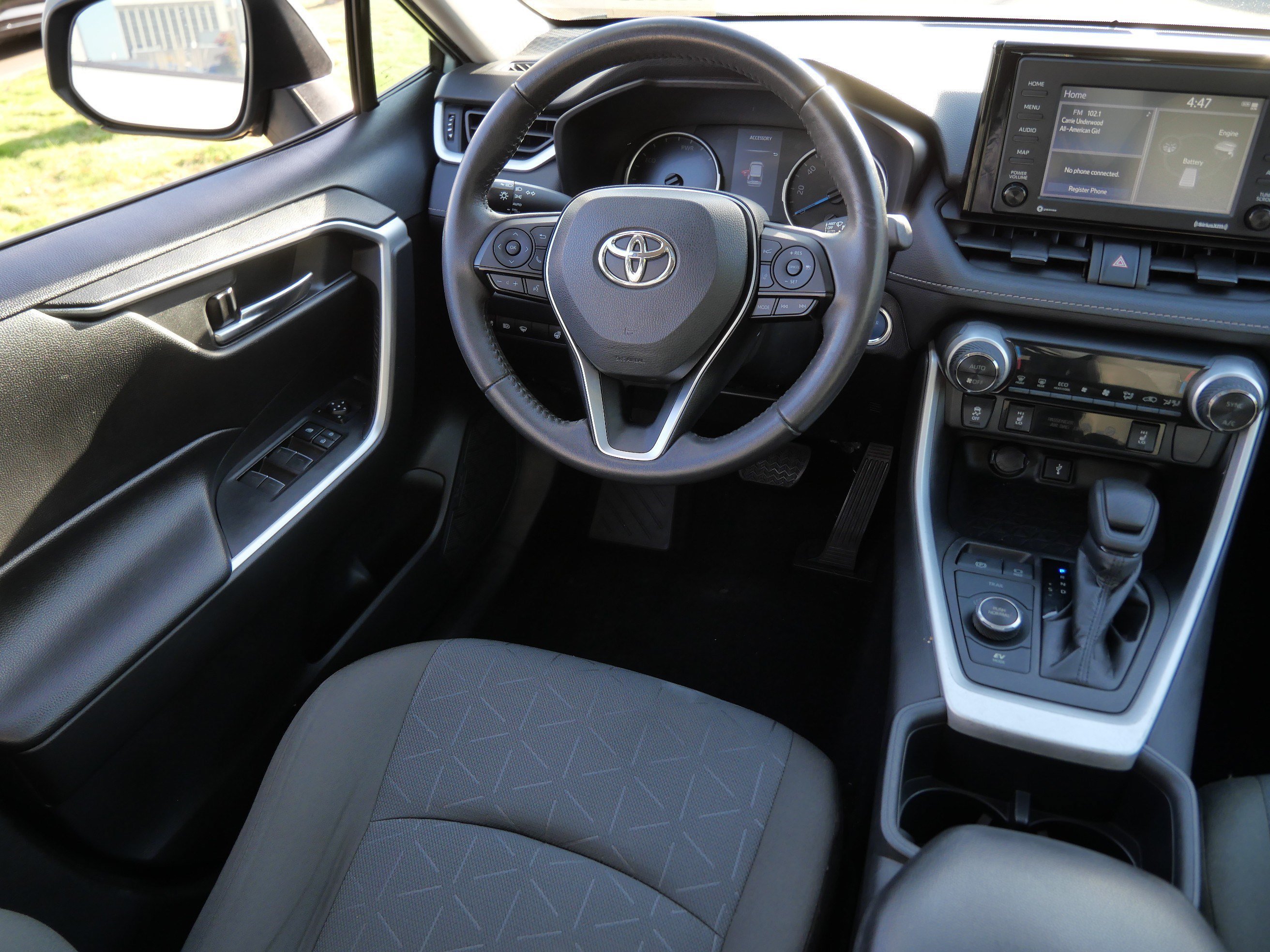 Certified Used 2022 Lunar Rock Toyota Hybrid XLE image 10