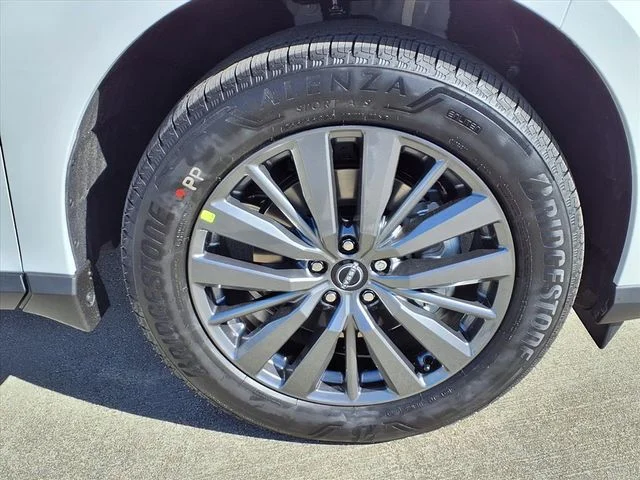 New 2026 Everest White Pearl TriCoat Nissan SL image 5