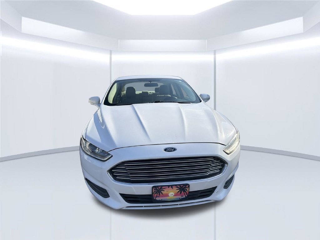 Used 2014 White Ford SE image 5