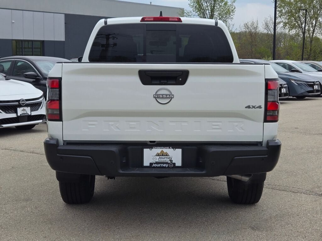New 2026 Glacier White Nissan Crew Cab S image 11