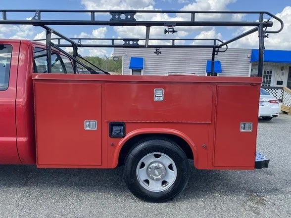 Used 2011 Red Ford XL image 40