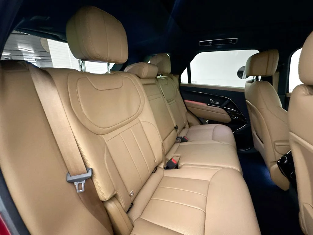 Used 2024 Red Land Rover SE image 28