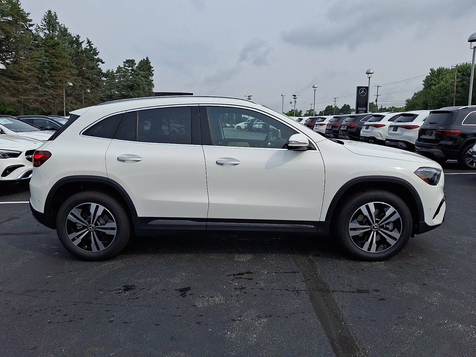 New 2026 Polar White Mercedes-Benz GLA 250 image 28