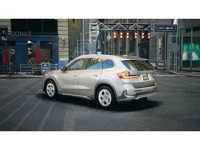 New 2026 Space Silver Metallic BMW xDrive28i image 2