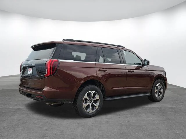 New 2027 Bronze Fire Metallic Tinted Clearcoat Ford Active image 2