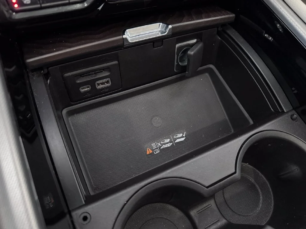 2021 GMC Yukon Denali - Photo 28