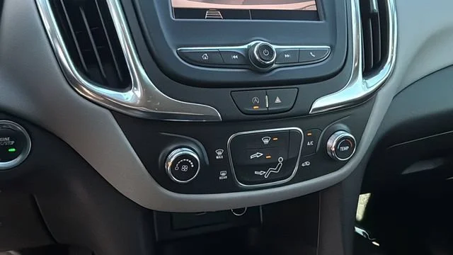 Used 2022 SUMMIT WHITE Chevrolet LS image 29
