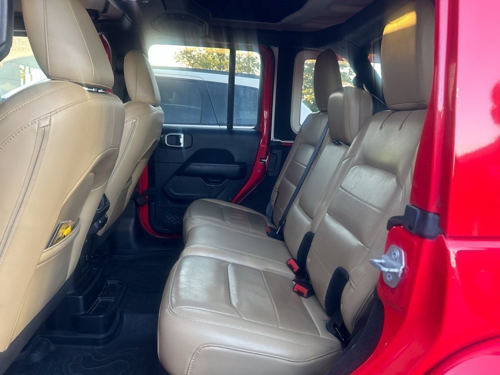 Used 2018 Red Jeep Unlimited Sahara image 5