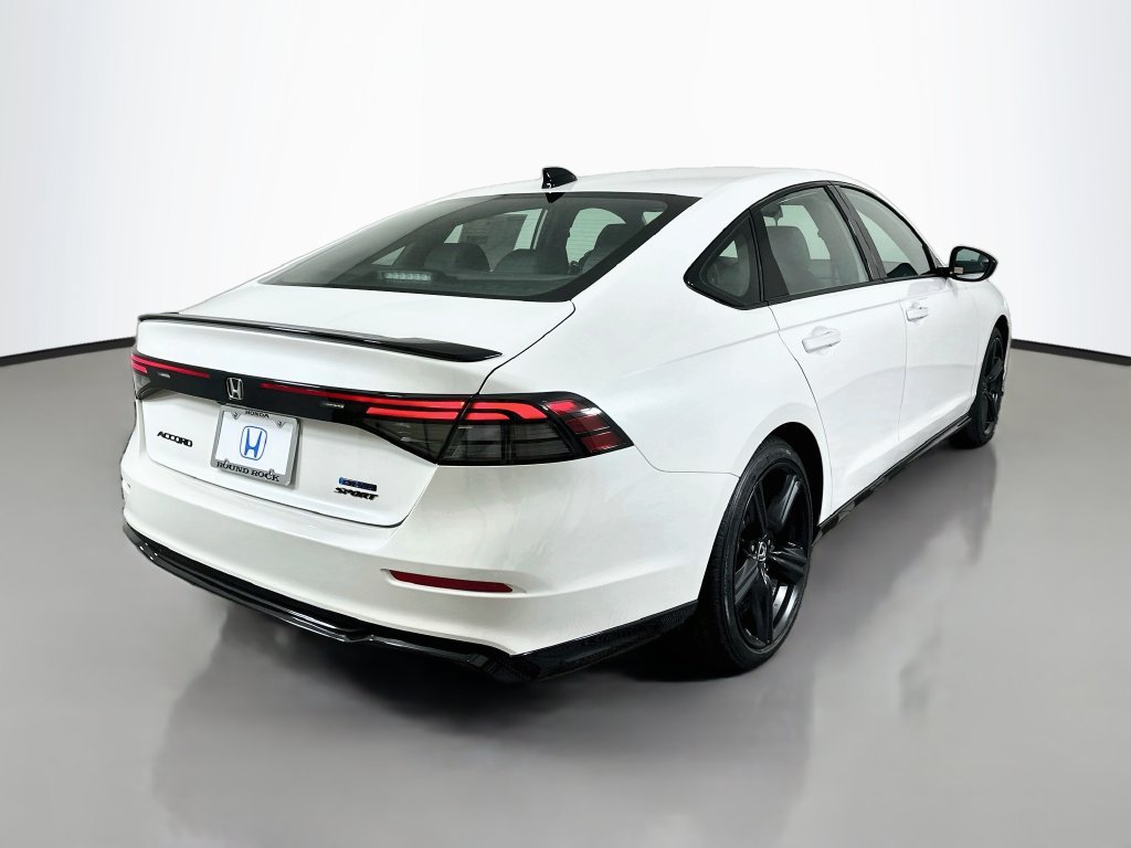 New 2026 Platinum White Pearl Honda Sport-L image 5