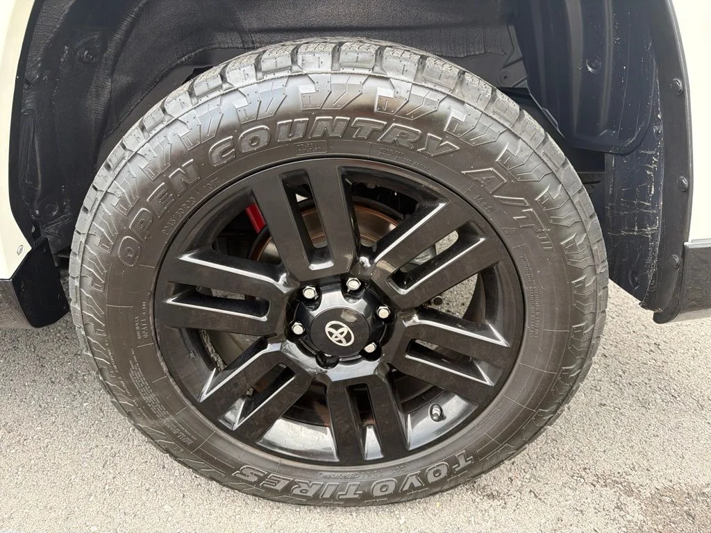 Used 2021 White Toyota Nightshade image 12