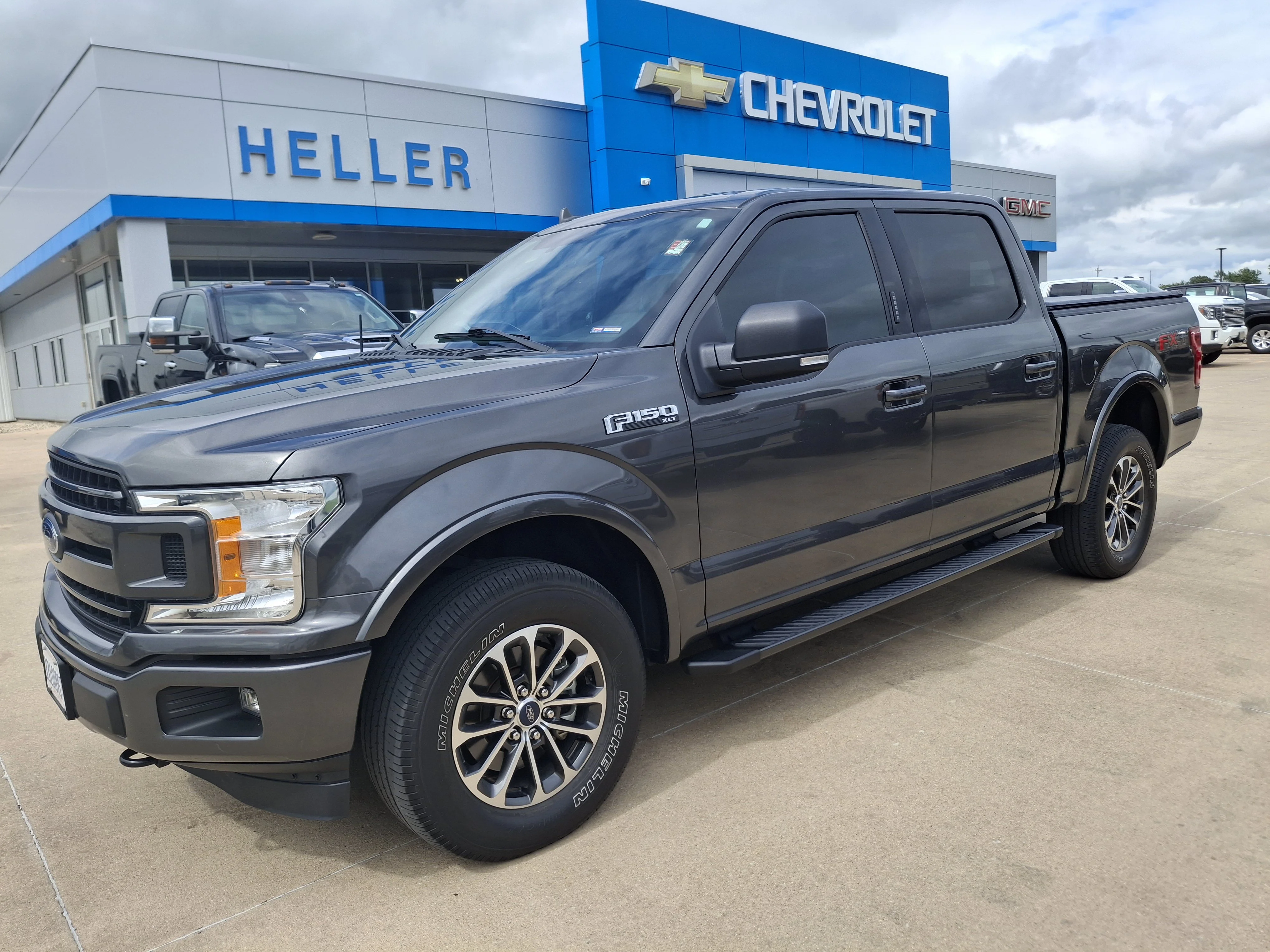 Used 2018 Magnetic Ford XLT image 3