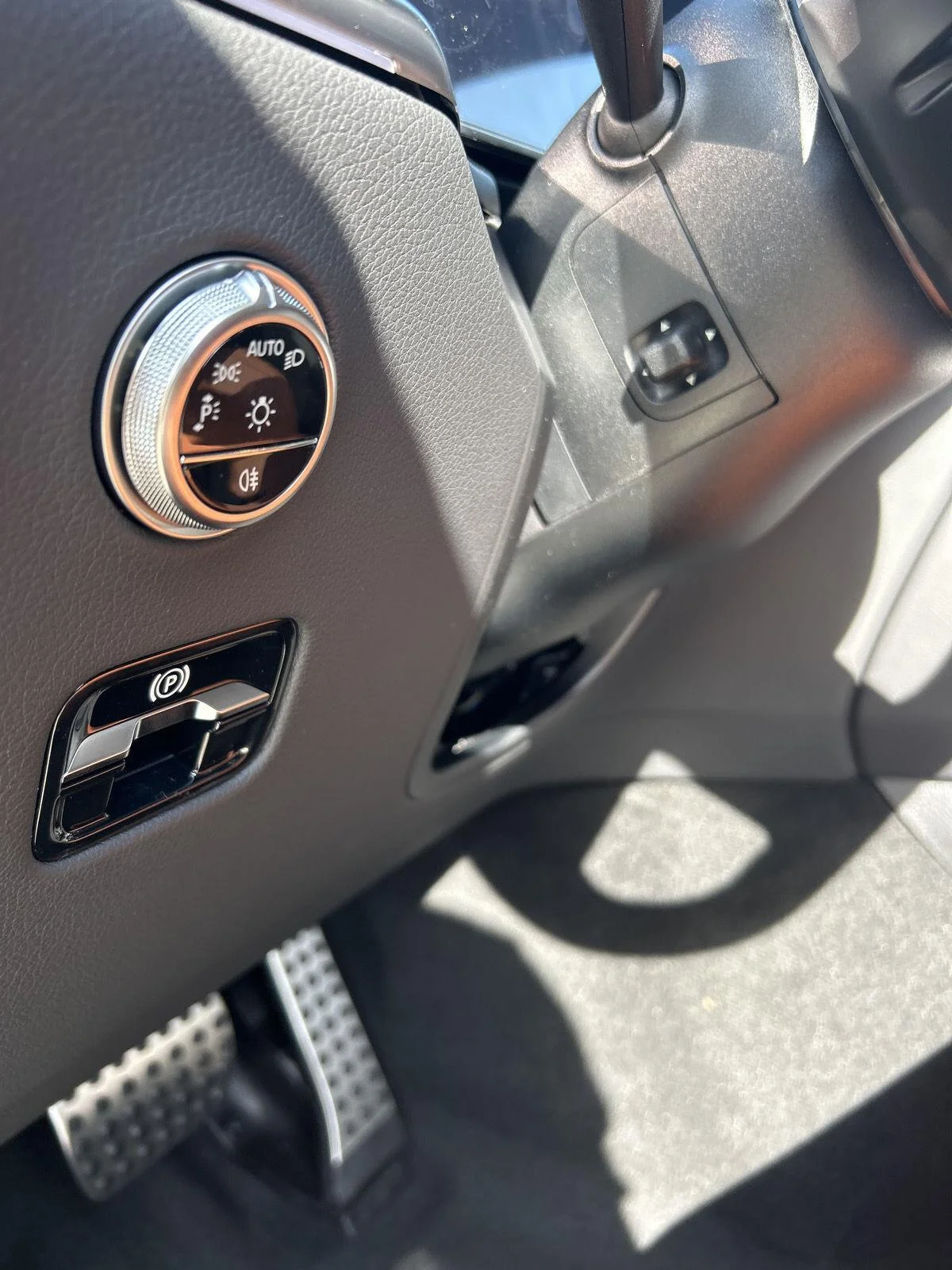 New 2027 MANUFAKTUR Alpine Grey Mercedes-Benz GLC 300 image 17
