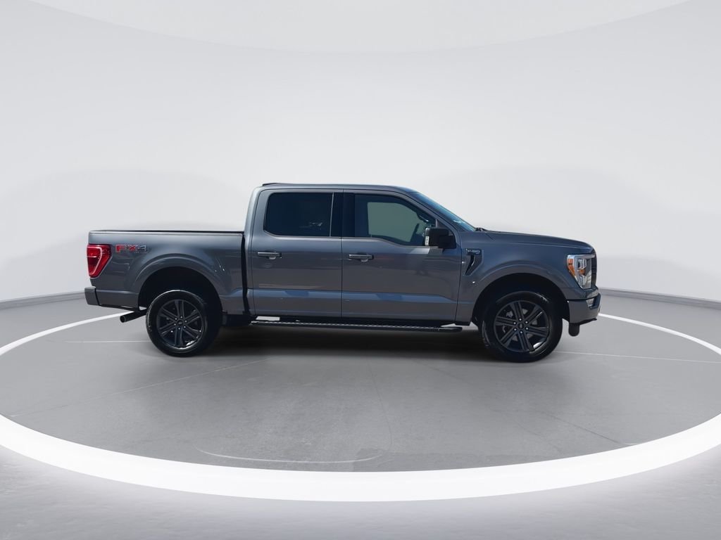 Used 2022 Gray Ford XLT image 9