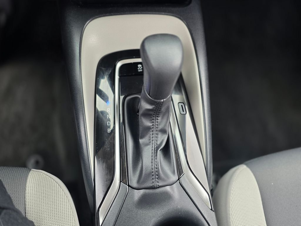 2023 Toyota Corolla LE - Photo 32