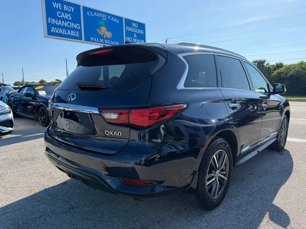 Used 2019  INFINITI LUXE image 7