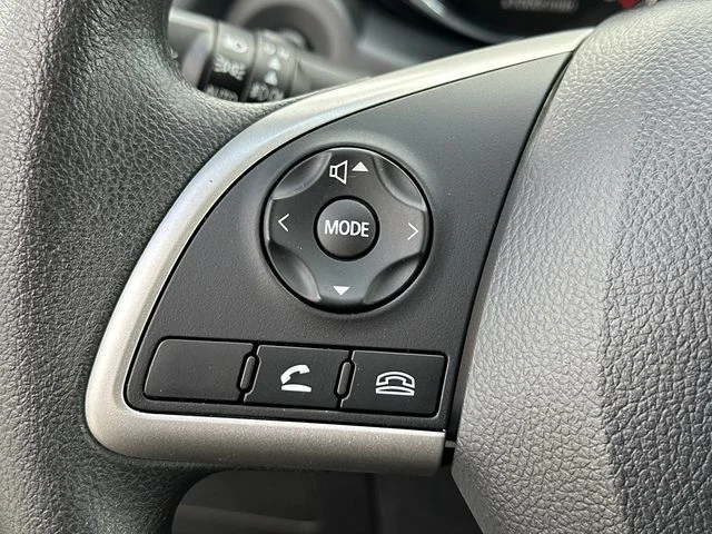 Used 2025 Silver Mitsubishi 2.0 ES image 22