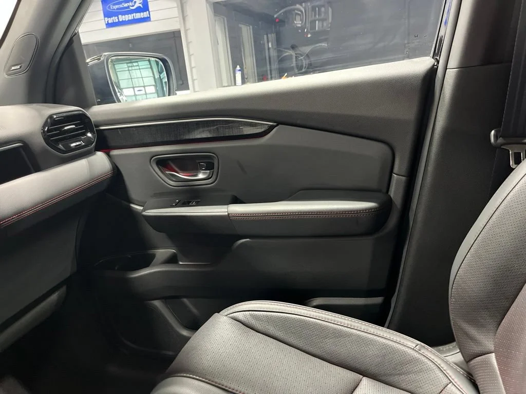 2025 Honda Pilot Black Edition - Photo 58