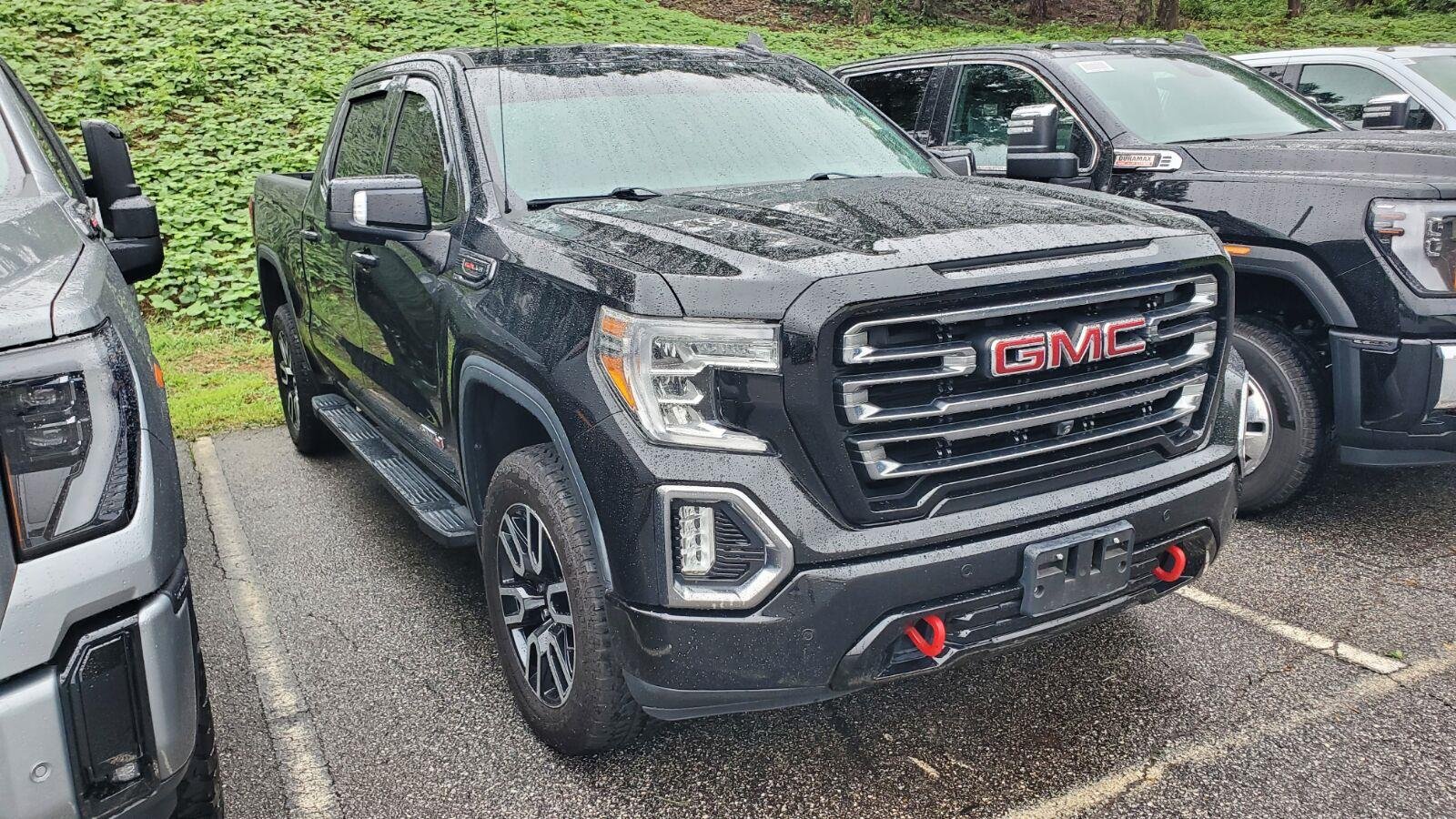 Used 2020 ONYX BLACK GMC AT4 image 2