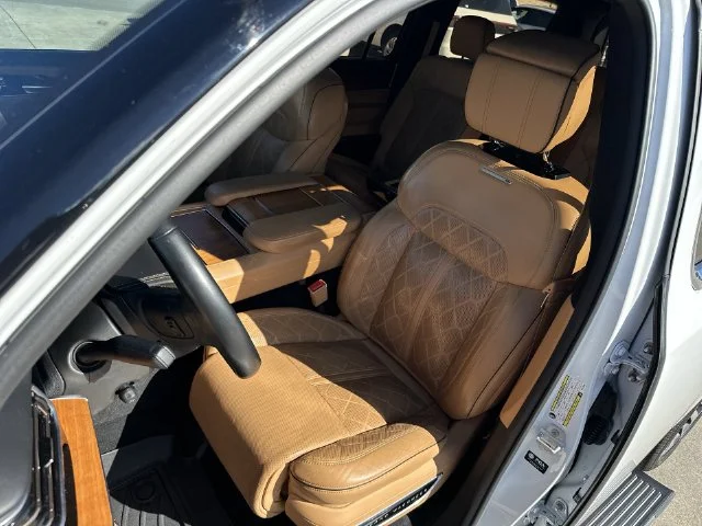 Used 2022 White Jeep Series III image 12