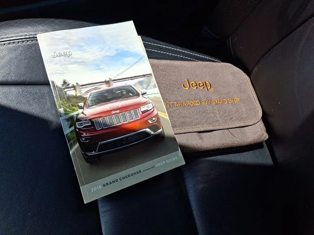Used 2016 Silver Jeep Limited image 26