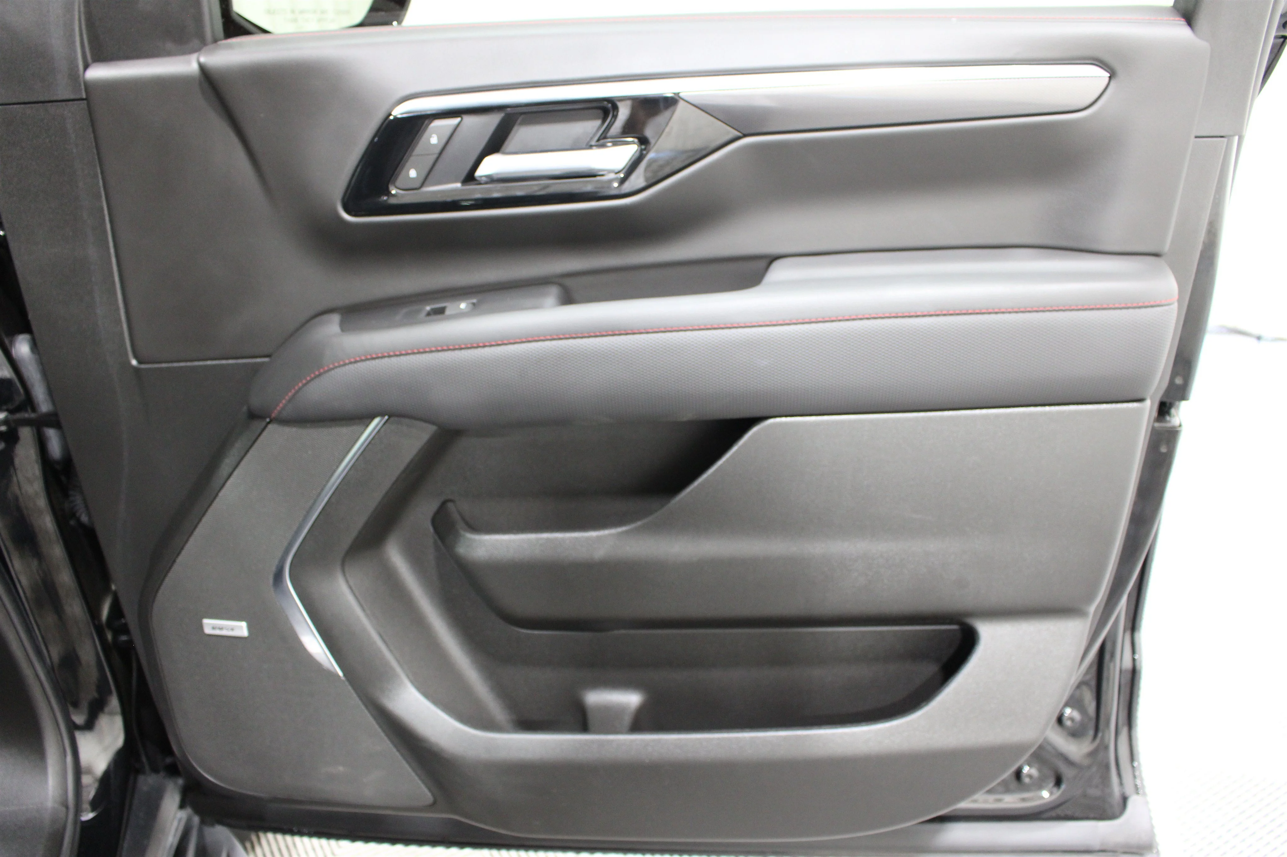 2025 Chevrolet Tahoe RST - Photo 28