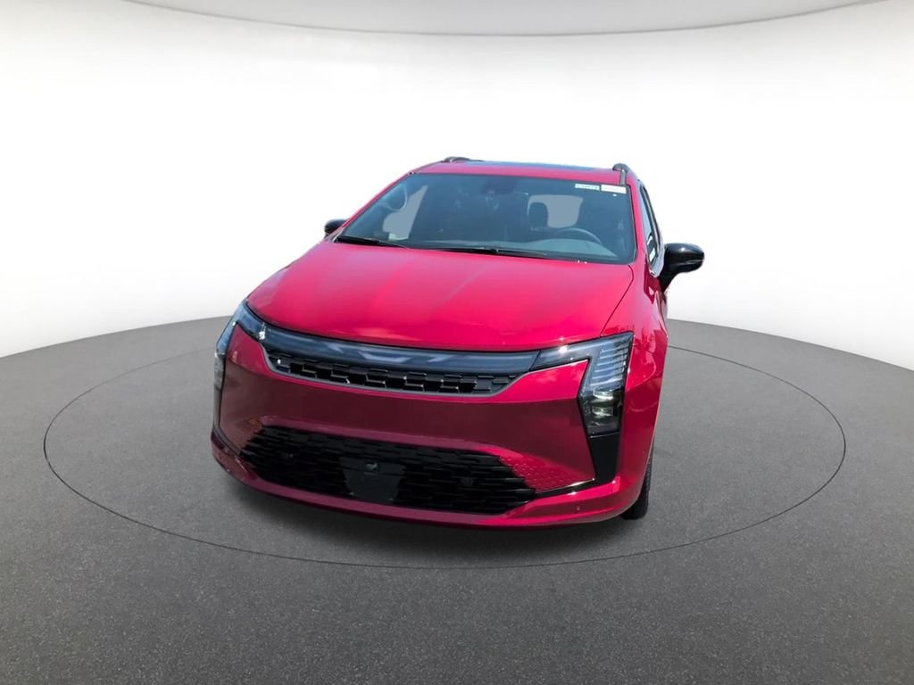 New 2027 Red Hot Pearl-Coat Exterior Paint Chrysler Limited image 12