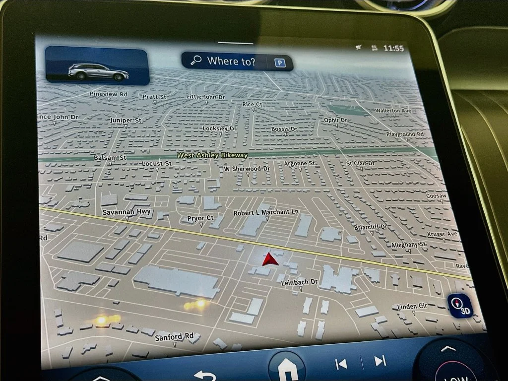 Certified Used 2026 Polar White Mercedes-Benz GLC 300 image 14