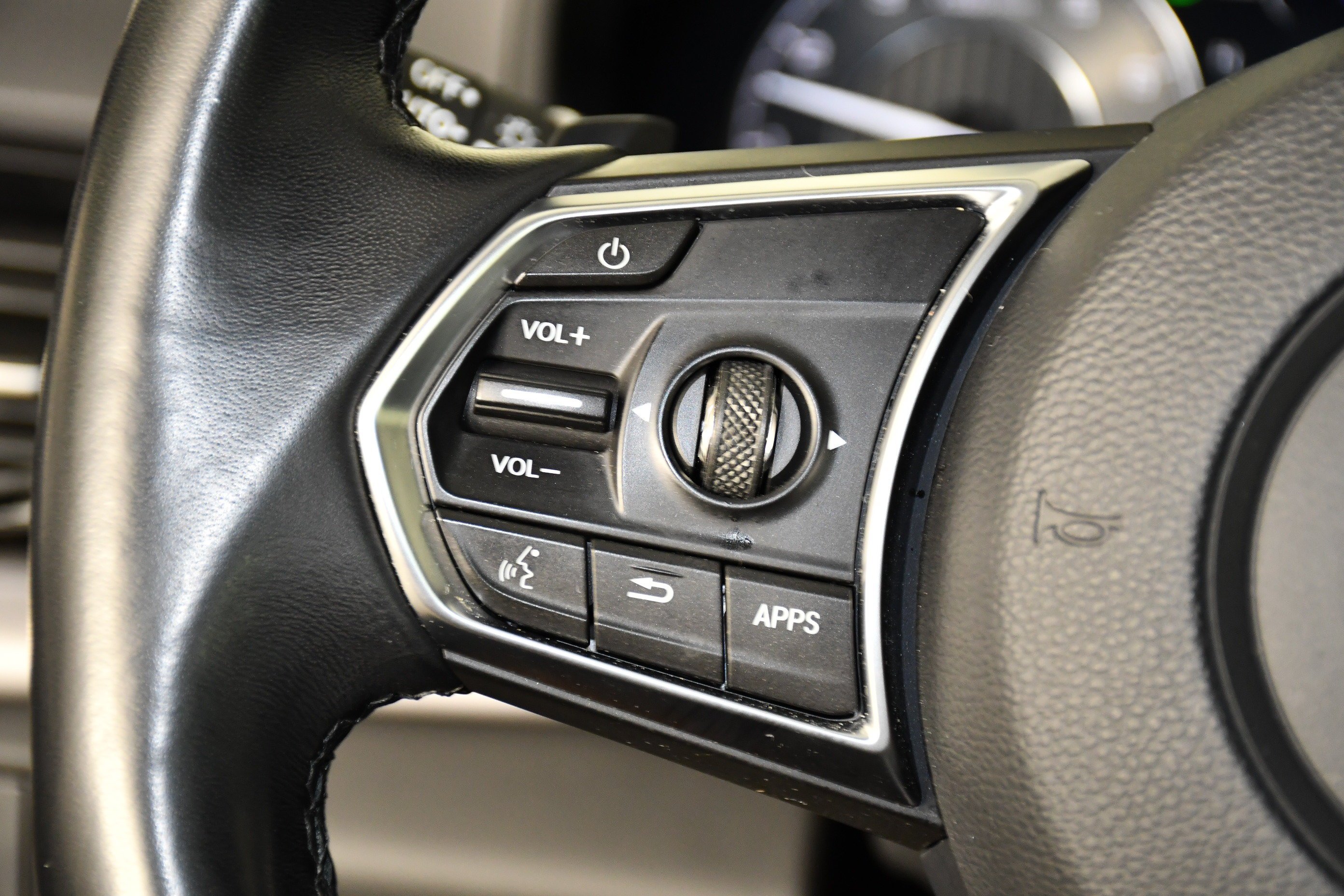Used 2023 Platinum White Pearl Acura Base image 19