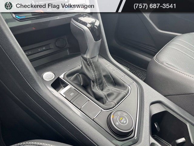 Used 2022 Platinum Gray Metallic Volkswagen 2.0T SE image 45