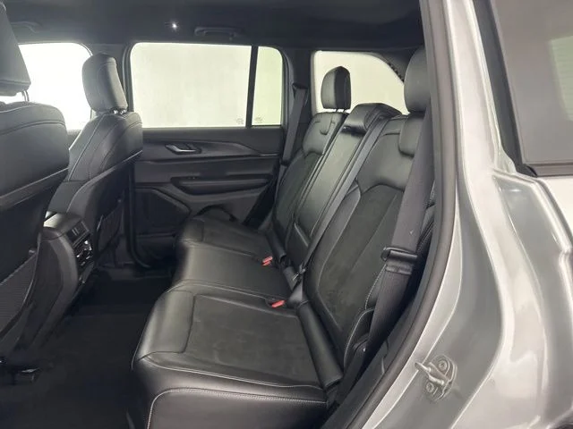 Used 2025 Silver Jeep Altitude image 29