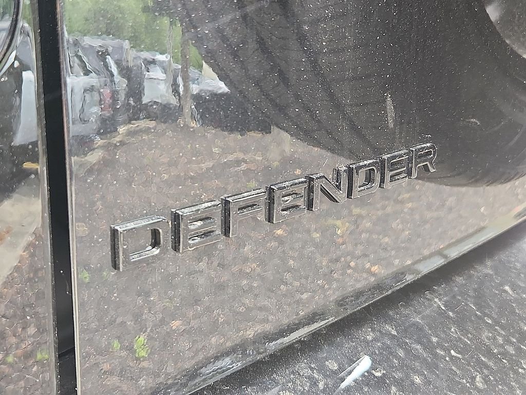 New 2026 Santorini Black Land Rover X-Dynamic SE image 11