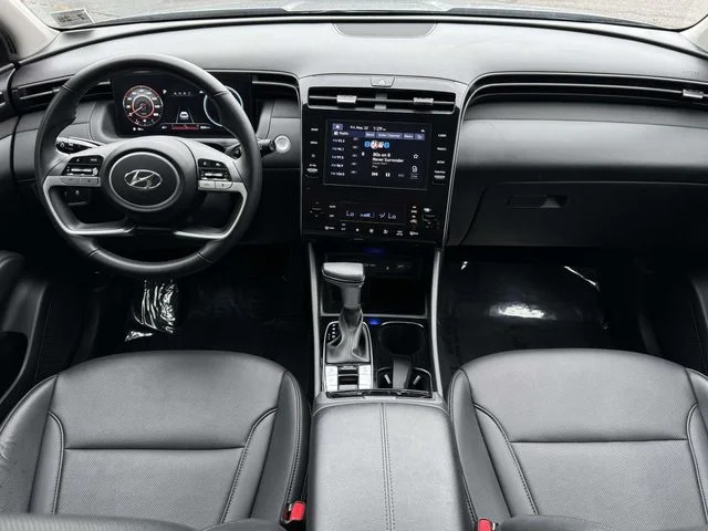 Used 2023 Silver Hyundai SEL image 17