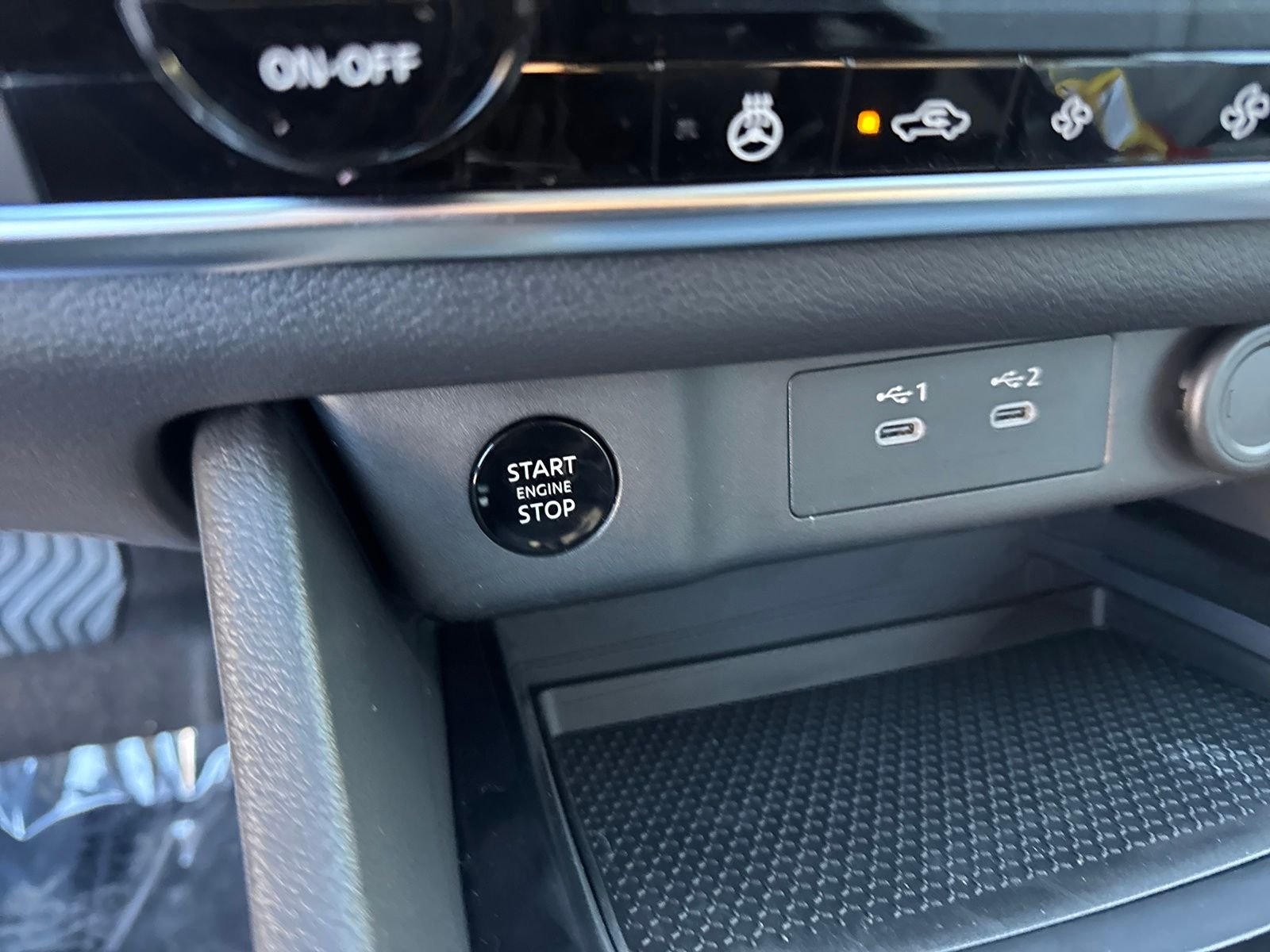 New 2026 Nissan Rogue Dark Armor 4D Sport Utility