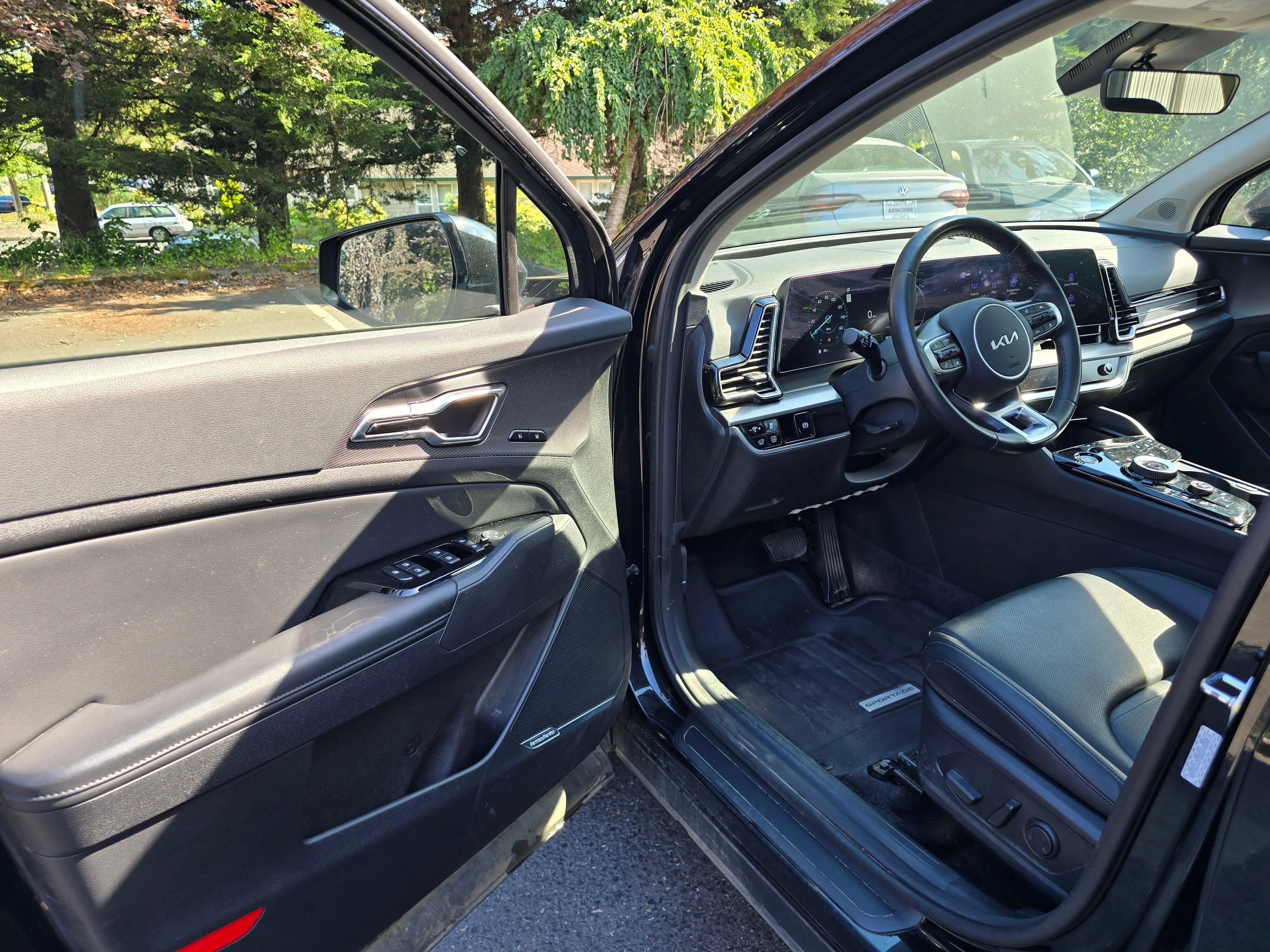 Used 2025 Black Kia SX-Prestige image 7