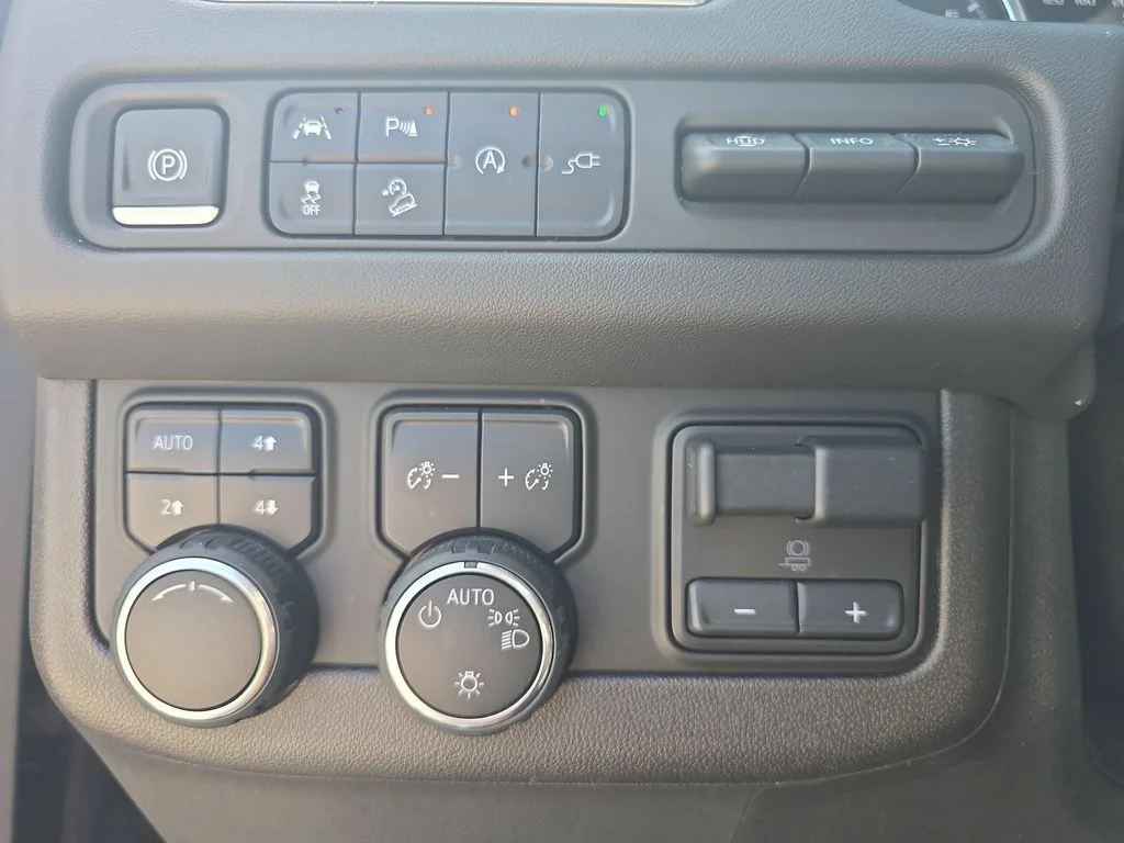 Certified Used 2021 Black Chevrolet Premier image 18