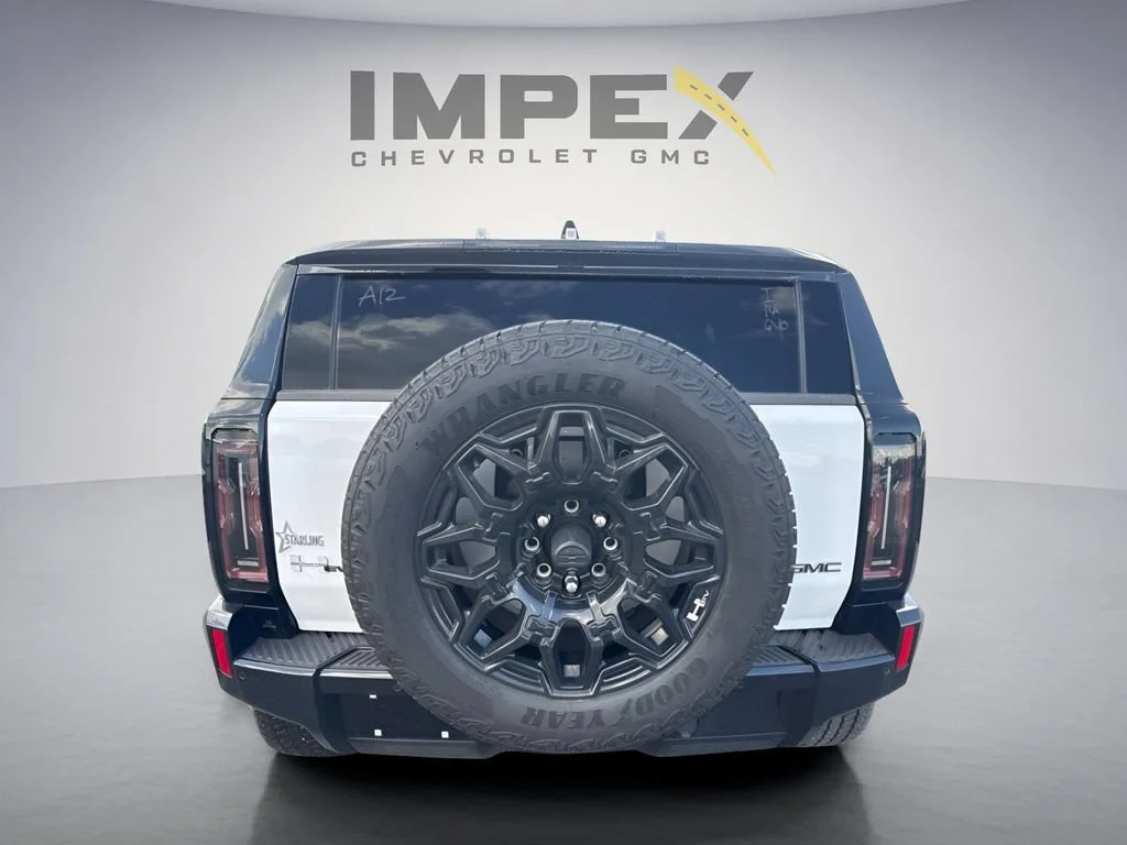 Used 2025 Interstellar White GMC 2X image 4