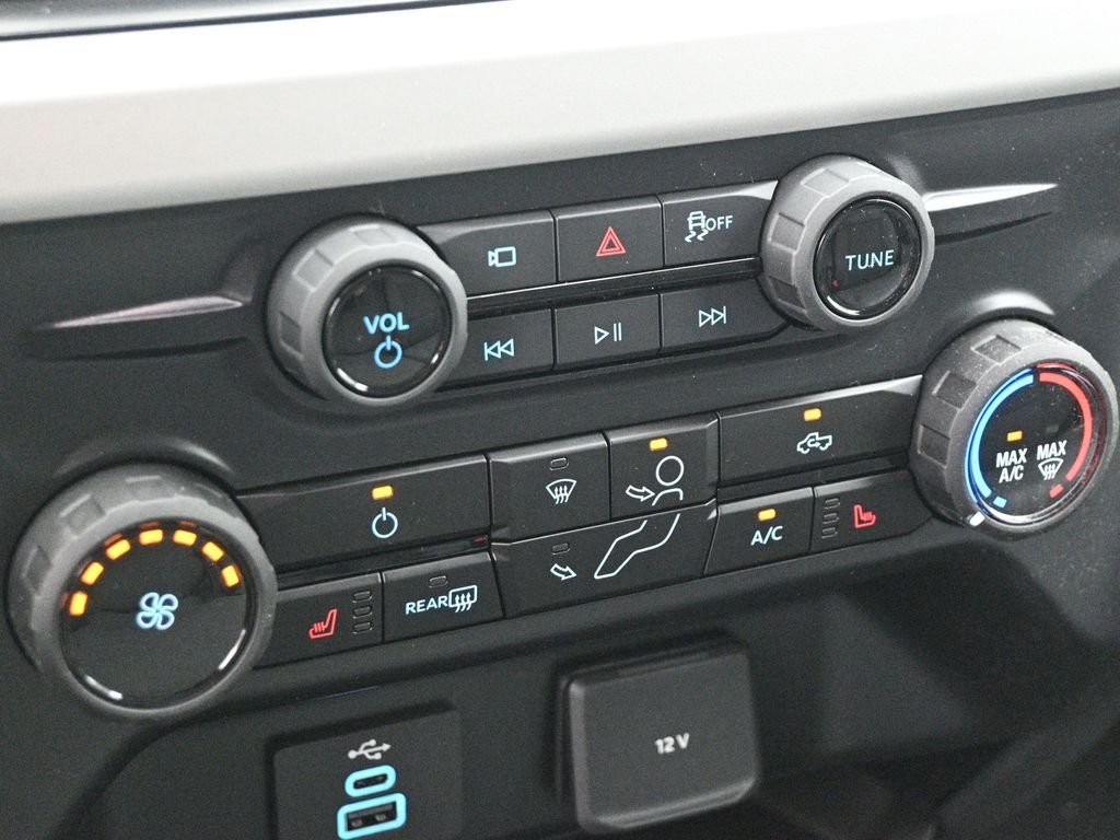 2026 Ford F-250 Super Duty XLT - Photo 15