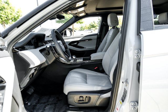 2026 Land Rover Range Rover Evoque 4
