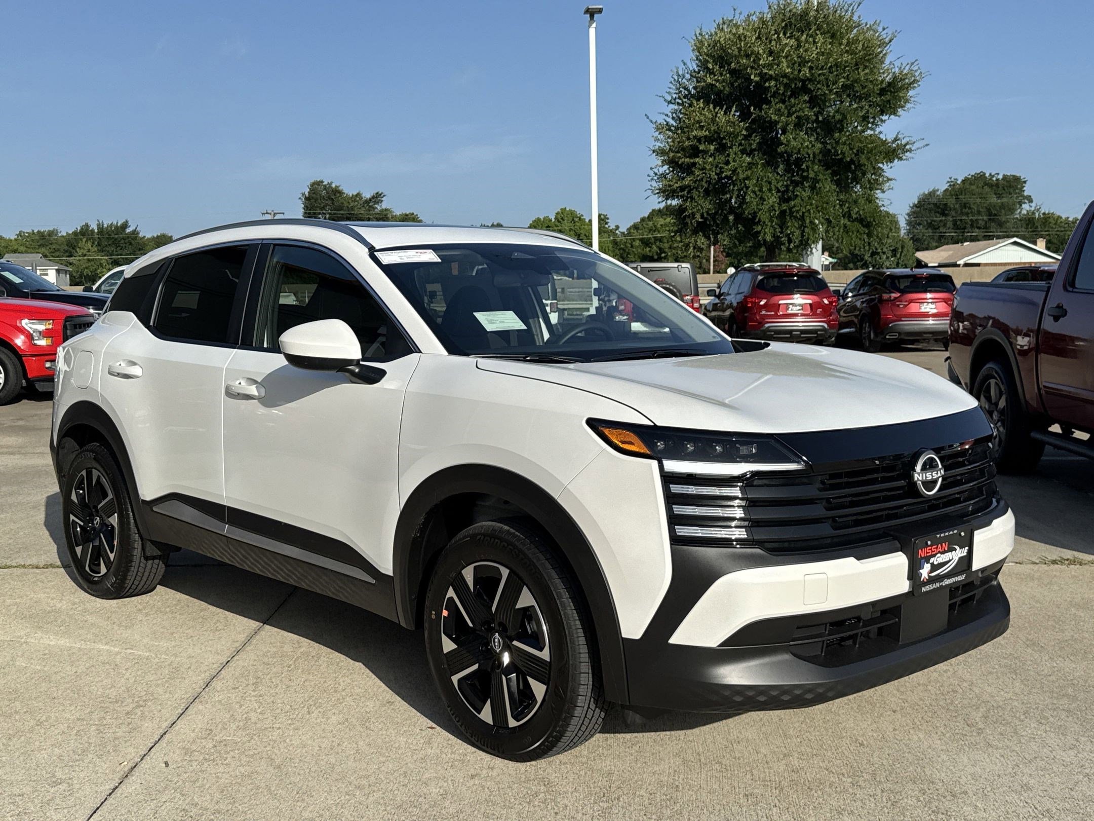 2025 Nissan Kicks SV AWD - Photo 4