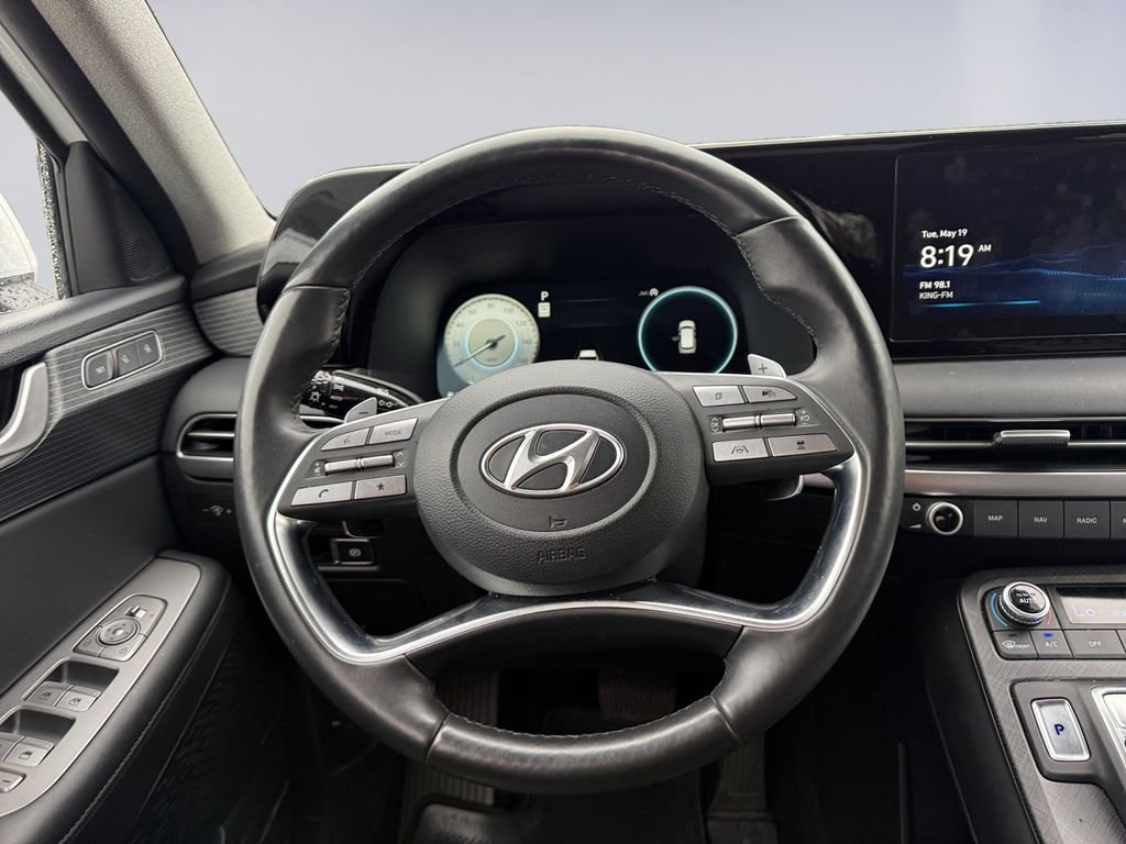 Used 2023 White Hyundai Limited image 15
