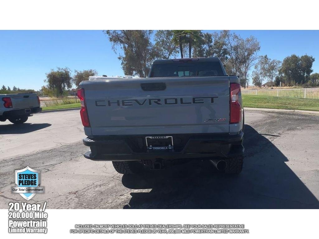 2024 Chevrolet Silverado 2500HD ZR2 - Photo 12