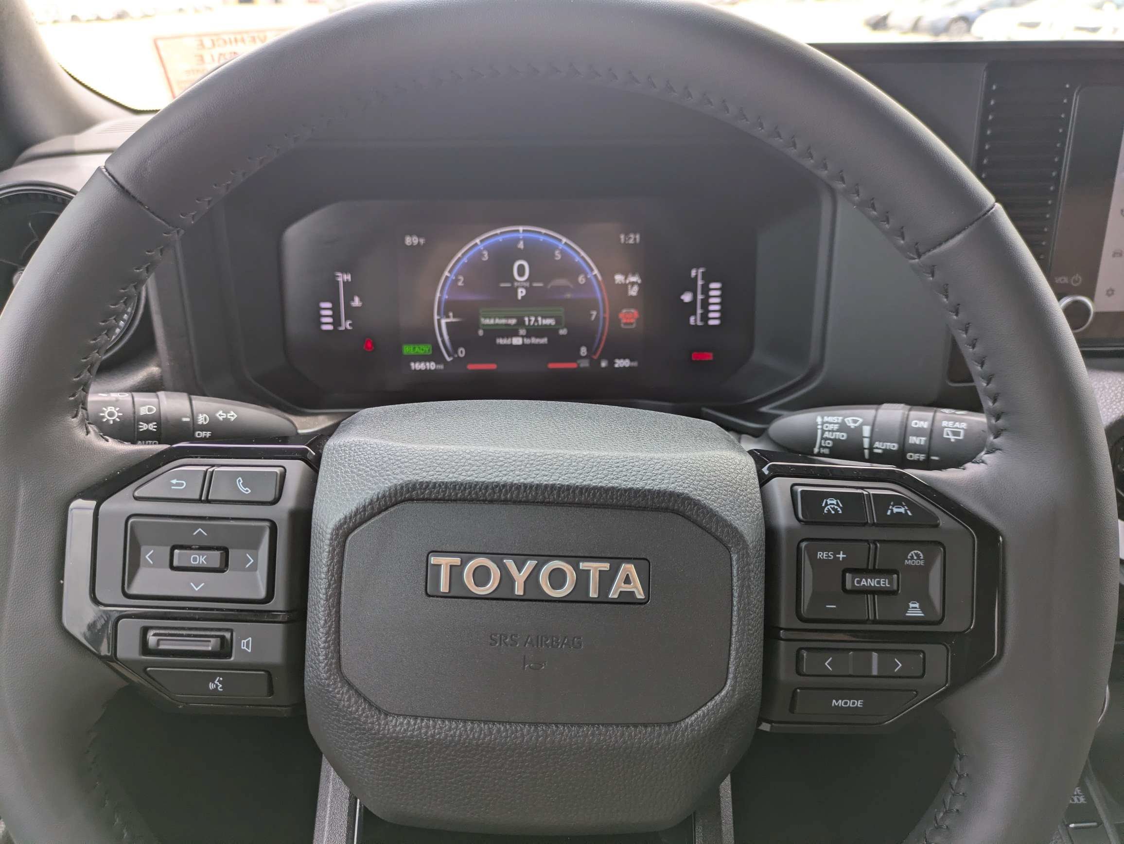 Used 2025 Ice Cap Toyota 1958 image 31