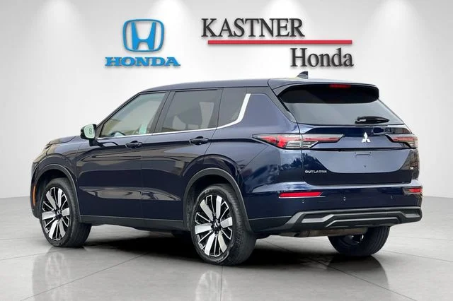 Used 2025 Cosmic Blue Metallic Mitsubishi Trail Edition image 7