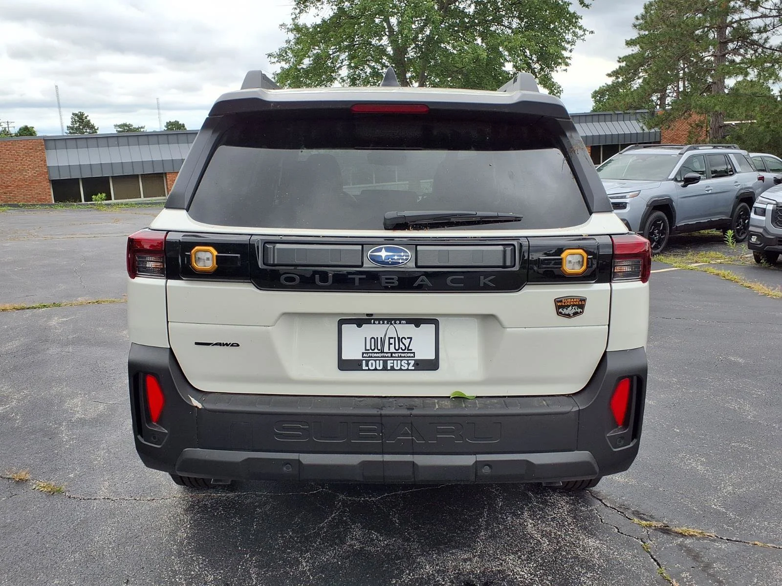 New 2026 CRYSTAL WHITE PEARL Subaru Wilderness image 16