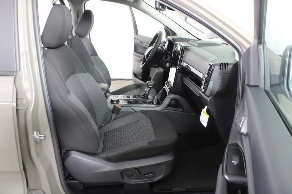 New 2026 Marsh Gray Ford XLT image 17