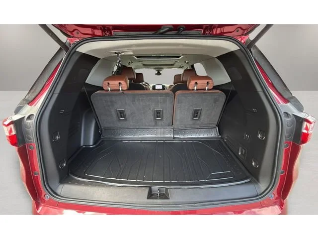 Used 2021 Cajun Red Tintcoat Chevrolet High Country image 32