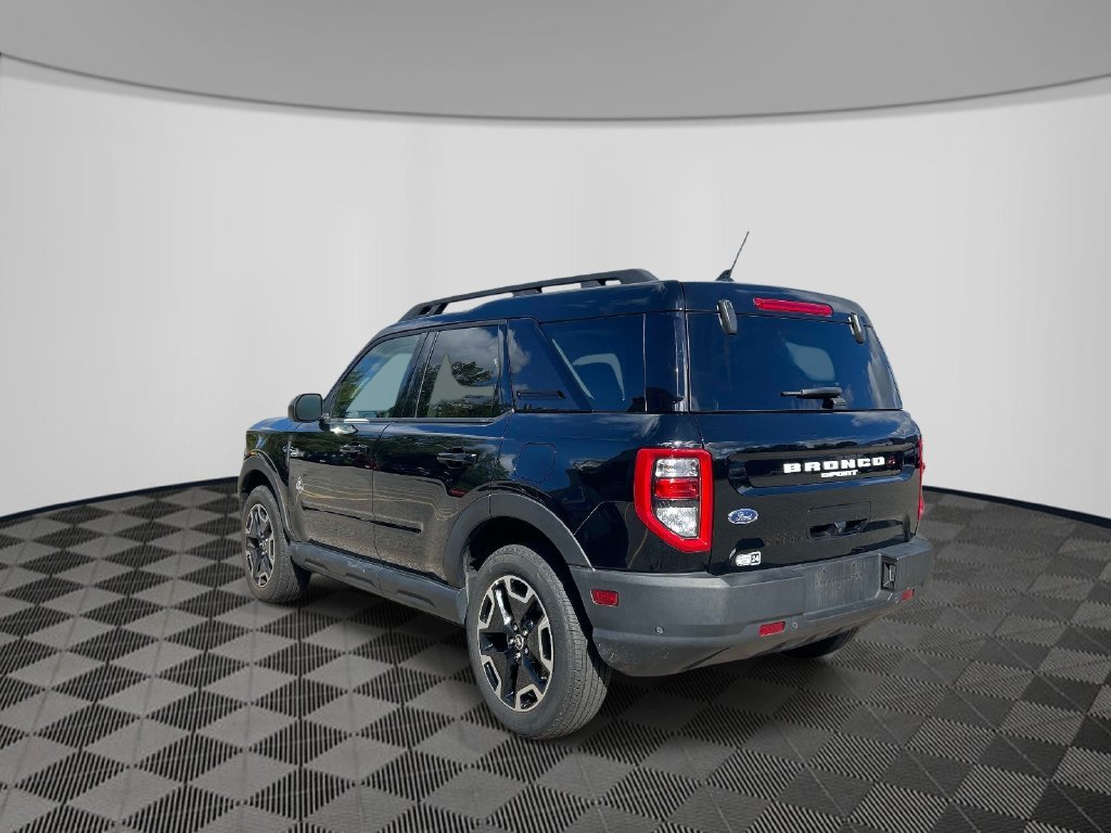 Used 2024 Black Ford Outer Banks image 3