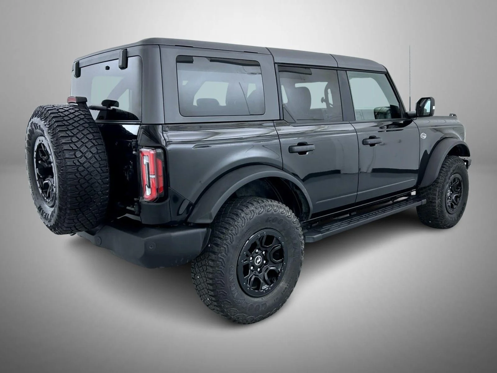 Used 2024 Black Ford Wildtrak image 5