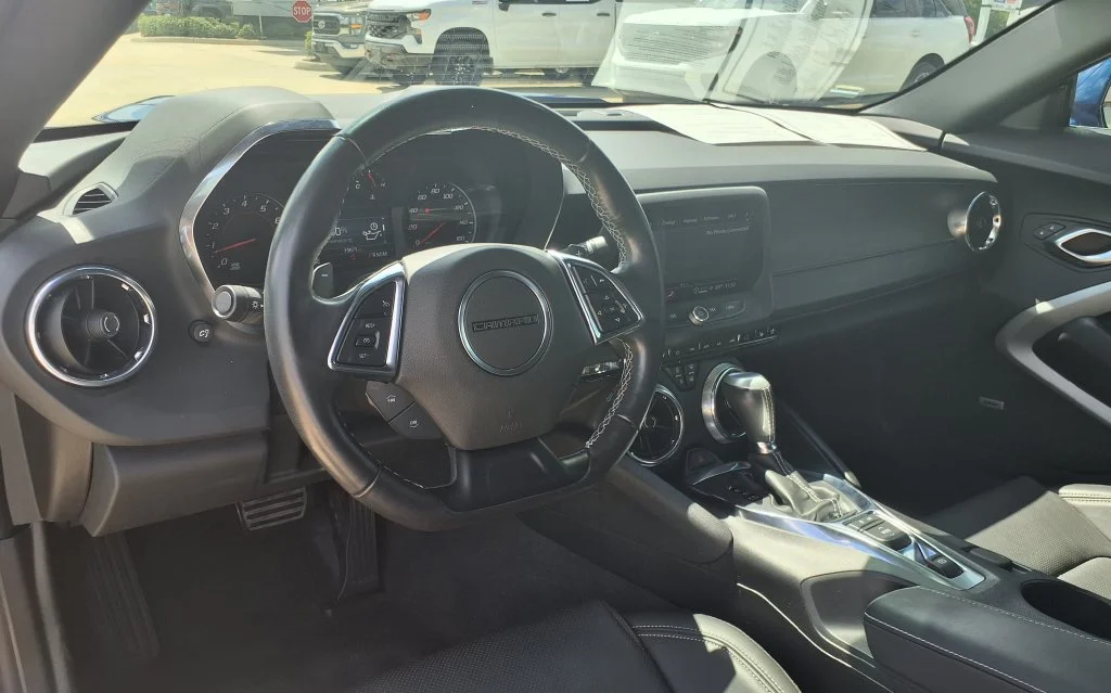 Used 2024 Blue Chevrolet 2LT image 17