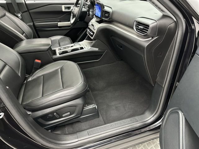 Used 2023 Black Ford XLT image 25